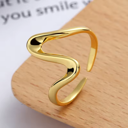 Pierścień z falą geometryczną | Razem przeciwko rakowi piersi